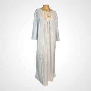 Vintage Spotlight USA Lace Trim Long Nightgown – Size Large